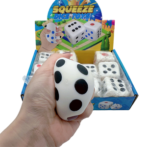 Jouets dés à presser en TPR mignons pour enfants de 5 à 7 ans, unisexe, pour soulager le stress et la décompression, accessoires amusants pour jeu d'échecs volant - Product Image 4