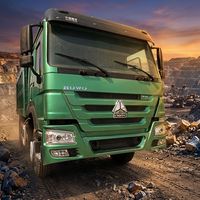 Camion benne diesel Howo d'occasion 4x2, moteur Weichai, boîte de vitesses FAST, caméra arrière, conduite à gauche