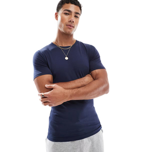 T-shirt da Uomo Aderente a Maniche Corte con Collo Rotondo, 95% Cotone 5% Elastan, Design Semplice, Vestibilità Muscolare in Nero - Product Image 1