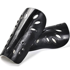 Protectores de Pierna de Fútbol Anticolisión Engrosados, Insertos Perforados para Entrenamiento Deportivo, Equipo de Protección para Adultos y Niños - Product Image 4
