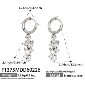 Pendientes Elegantes Personalizados a Prueba de Agua de Acero Inoxidable 316L con Circonita 5A, Pendientes Chapados en Oro de 18k, Pendientes de Moda para Mujer - Product Image 6