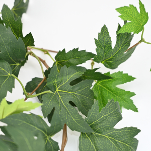 Feuille de vigne artificielle en soie verte de 1,7 m, feuille d'érable canadienne, décoration murale suspendue, vigne artificielle, feuilles de <span class=keywords><strong>lierre</strong></span>, utilisation en <span class=keywords><strong>chambre</strong></span> à coucher, en extérieur - Product Image 2