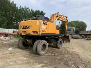 Excavatrice sur pneus Hyundai 15 tonnes d'occasion, fabriquée en Corée du Sud, modèle 150W-7, avec pompe hydraulique HYDAC et engrenage de 1,43 m - Product Image 2