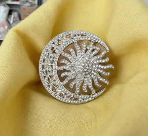 Mother's Day Gift Sunflower Flower Brooch Pins High-end Gold Plated Alloy <b>Wedding</b> Engagement Party <b>Accessories</b> - Product Image 3