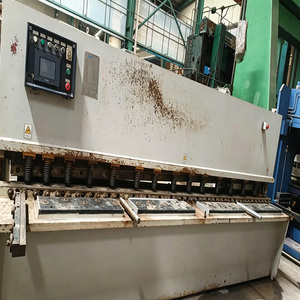 Cisaille hydraulique robuste 6 mm × 2500 mm à poutre oscillante pour la découpe de tôles métalliques, idéale pour l'atelier - Product Image 4