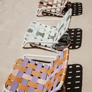 BR personalizar al por mayor de perfil bajo plegable reclinable sillas de playa, al aire libre portátil de poliéster tejido correas Resort Camping asiento