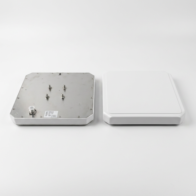 Full Band 9dBi 860-940MHz Circular Polarization Long Read Range IP 65 RFID Directional Flat Panel Antenna Indoor Outdoor Use