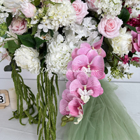 Arrangements de fleurs artificielles réalistes sur mesure pour mariage, centre de table en forme de boule de fleurs d'hortensia blanches et vertes