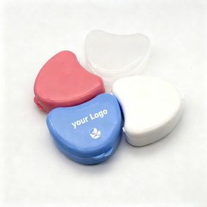 Oral Hygiene Tool Heart Shape Dental Floss Holder Compact Plastic Case with Mirror Travel Essential for Pocket & Purse Carrying - Product Image 4