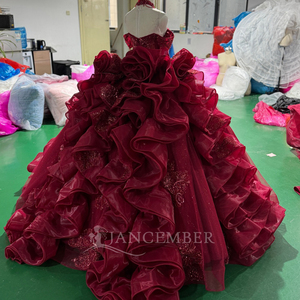 Robe de bal moderne rouge Xs262 pour Quinceañera, style princesse, dos nu, ornée de perles, avec traîne chapelle, longueur ras du sol, pour occasions spéciales - Product Image 4