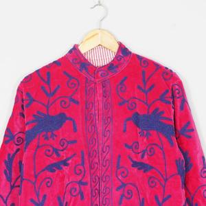 Chaqueta de Moda para Mujer, de Terciopelo, Bordada con Diseño Suzani, Hecha a Mano, Estilo Boho, Étnica, Vintage, Floral, Diseño de Autor, Venta al Por Mayor OEM ODM - Product Image 2