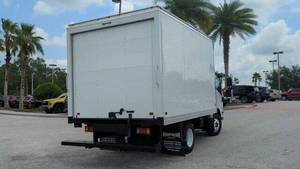 Vente en gros de camionnettes d'occasion 3500HG LCF 4X2 2 portes en cuir foncé avec régulateur de vitesse adaptatif - Product Image 3