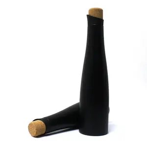 Custom stainless vacuum insulated water bottles with cork for storing wine or drinks