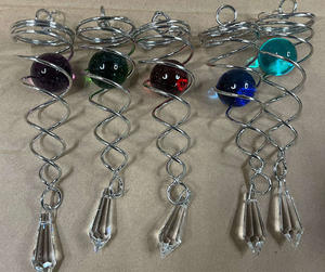 Esfera Decorativa Giratoria de 4.5 Pulgadas con Cola en Espiral, Estabilizador de Esferas Giratorias para Decoración de Interiores, Exteriores y Jardines - Product Image 2