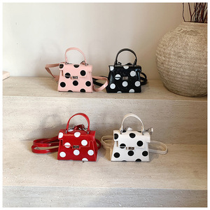 中国供应商2025新到女性时尚小圆点手袋女孩迷你手袋ins热卖女士口红包 - Product Image 4