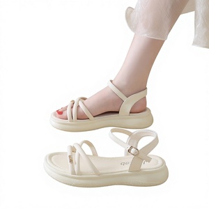 Sandales romaines à semelle épaisse pour femme, style féerique, nouvelle collection été 2025, fermeture à boucle solide, semelle souple et confortable pour la plage - Product Image 1