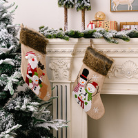 Vente en gros extra large bas de Noël imprimé bonhomme de neige en peluche personnalisé bas de Noël tricotés à la main