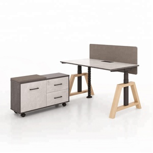 Bureau debout électrique intelligent à hauteur réglable avec double moniteur - Product Image 1