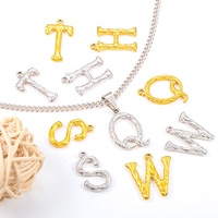 Bijoux 3D plaqués sous vide en or 18 carats personnalisés pendentif de 26 A-Z de lettres initiales pendentif de lettres en acier inoxydable