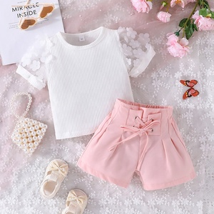 Conjunto de Dos Piezas de Verano para Niñas de 2 a 7 Años, Estilo Dulce y Personalizable, Top de Manga Corta y Pantalones Cortos, Venta al Por Mayor - Product Image 2
