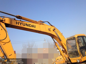 Excavadora de orugas multifunción coreana original usada Hyundai de alta eficiencia Hyundai en buenas condiciones a la venta - Product Image 2