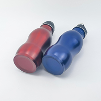 Bouteille d'eau en acier inoxydable avec forme de gourde, capacité de 500 ml, paille à boire directe et couvercle en bambou en plastique PP pour le camping