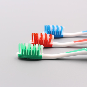Petite brosse à dents à poils souples, manche antidérapant pour adultes, nettoyage manuel, blanchiment MC 711 - Product Image 2