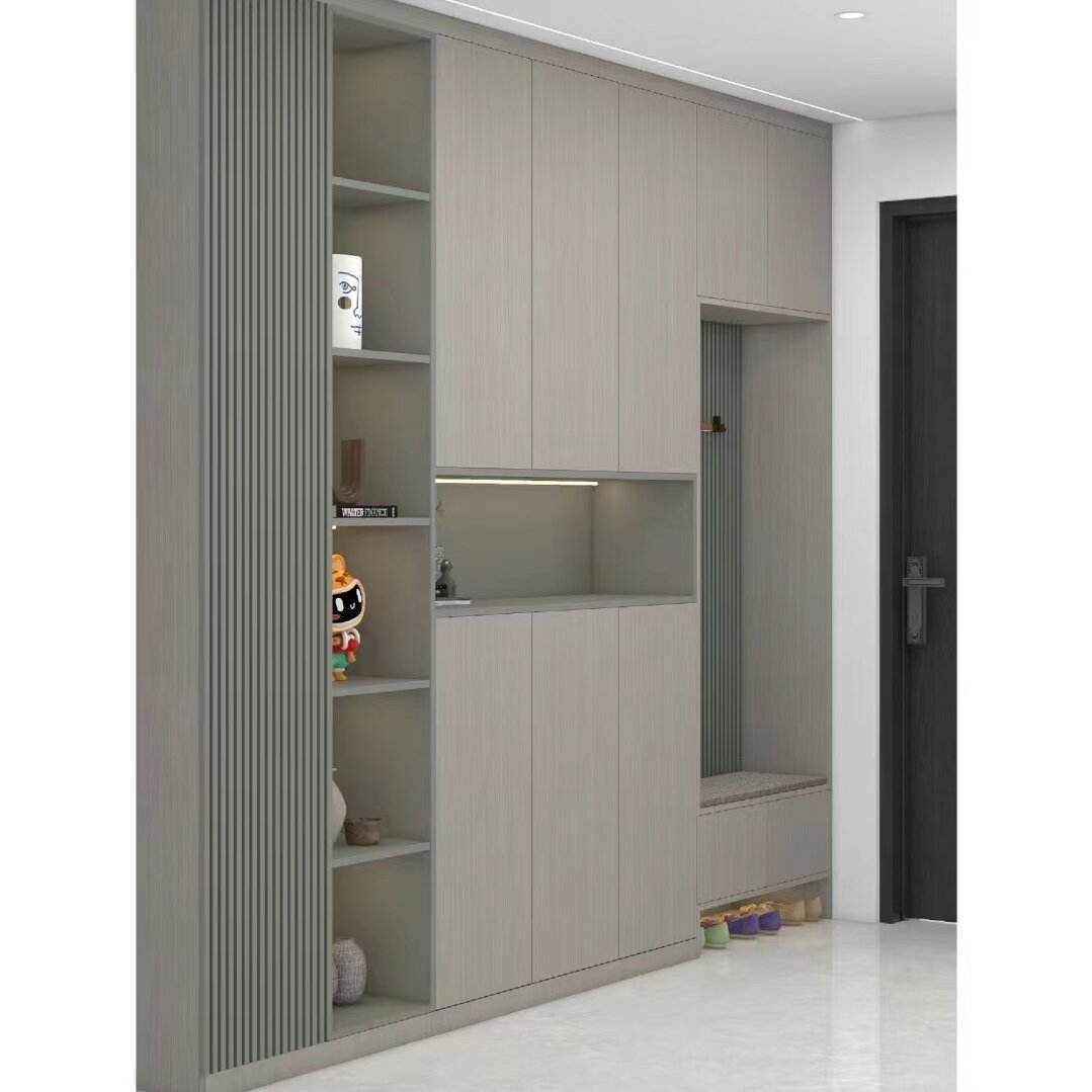 สีเทาเข้ม