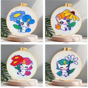 Nouvelle mode Simple mignon Animal poinçon aiguille <span class=keywords><strong>Kit</strong></span> pour démarreur 15cm 6 pouces avec broderie cerceau fil poinçon aiguille pour étudiant - Product Image 2