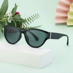 Gafas de sol Cat Eye personalizadas para mujer, lentes de PC con protección UV400, ligeras, estilo Instagram, origen Taizhou, embalaje en caja, FY 99205 - Product Image 2