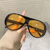 Lunettes de soleil rétro de luxe à grande monture pour femme, nouveau style 2026, pilote noir dégradé, lunettes de soleil cool pour homme, lunettes de soleil monobloc de créateur