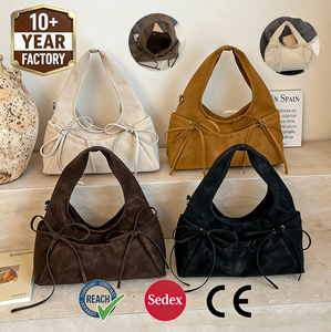 <span class=keywords><strong>Sac</strong></span> Hobo Vintage ZP8284 WEEKS avec Décoration Nœud Personnalisable - <span class=keywords><strong>Sac</strong></span> <span class=keywords><strong>à</strong></span> <span class=keywords><strong>Main</strong></span> <span class=keywords><strong>en</strong></span> <span class=keywords><strong>Cuir</strong></span> Souple <span class=keywords><strong>Noir</strong></span> pour Femme avec Logo Personnalisé - Product Image 2