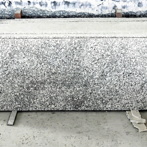 Granito blanco natural, duradero, resistente, pulido, moderno y elegante. - Product Image 1
