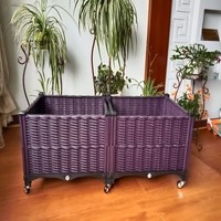 Jardinière rectangulaire en plastique imitation rotin PP, lit de jardin surélevé en osier tressé marron, léger, avec roulettes, trous de drainage et système d'arrosage automatique