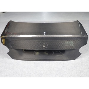 Panneau de porte et hayon en fibre de carbone pour mise à niveau automobile, état neuf, compatible avec M2 G42/G87 2022-2025, Marque OUER - Product Image 1
