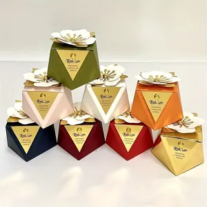 Exquisite 1mm Triangular Flower Gift Boxes Multilateral Golden White Paper Wedding Birthday Candy Packaging Elegant Packaging - Product Image 3