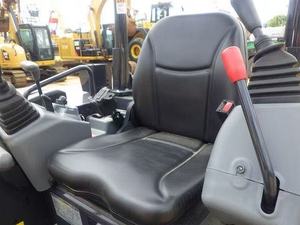 รถขุดขนาดเล็กยี่ห้อ Yanmar20 รุ่นมินิ แบบตีนตะขาบ ระบบไฮดรอลิก สีเหลือง เหมาะสำหรับงานก่อสร้างในฟาร์ม - Product Image 6