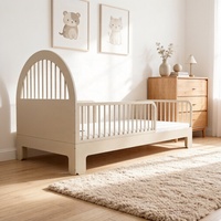 Cama Infantil de Madera Maciza de Estilo Escandinavo con Cabecera Tapizada y Barandillas de Seguridad, Muebles para Guardería