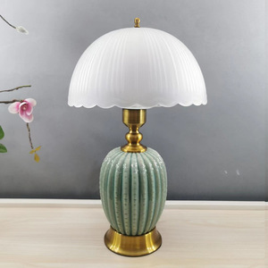 Lámpara de mesa, para dormitorio, estilo nórdico moderno, nueva, de lujo, para sala de estar y estudio, de cerámica, estilo Ins. - Product Image 4