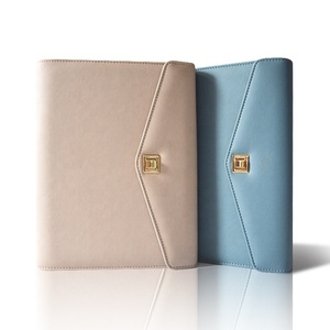 Agenda <span class=keywords><strong>en</strong></span> cuir PU à 3 volets avec chargeur USB et batterie externe, et câble <span class=keywords><strong>de</strong></span> données, carnet <span class=keywords><strong>de</strong></span> notes et porte-documents - Product Image 1