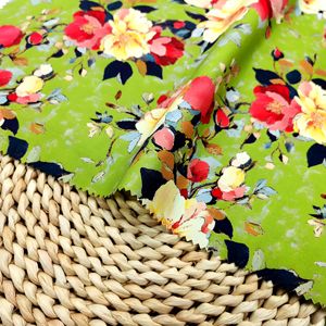 Hot Sale Soft Feeling Green Floral Pattern Cotton Woven <strong>Shirting</strong> Fabric for Woman Blouses - Product Image 3