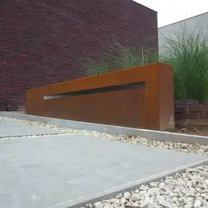 Corten 강철 녹슬어진 금속 올려진 채소밭은 침대와 식물 콘테이너를 성장합니다