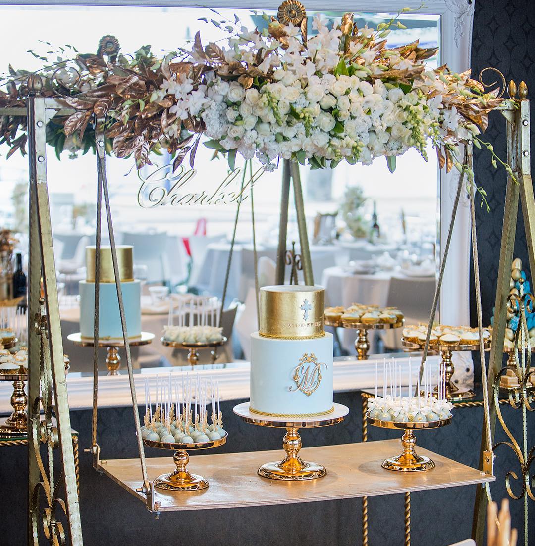 Hanging Cake Stand Modern Acrylic Crystal Design