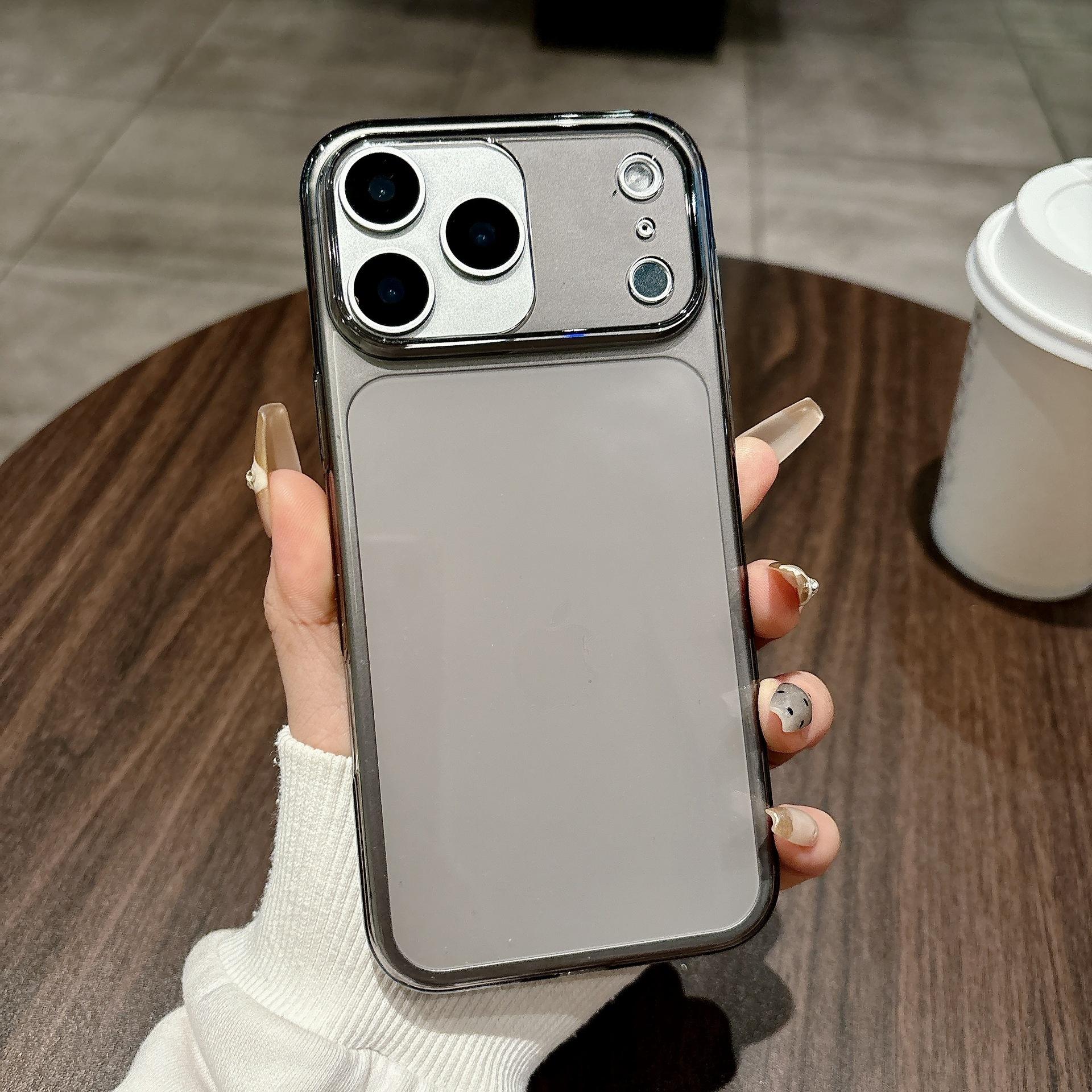 Large Hole PC High Transparency [Translucent Black]