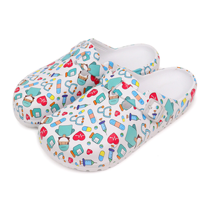 Chaussons de bloc opératoire unisexes à bon prix, sabots de protection en EVA à bout fermé et semelle souple, imprimés de dessins animés, pour médecins et infirmières - Product Image 5