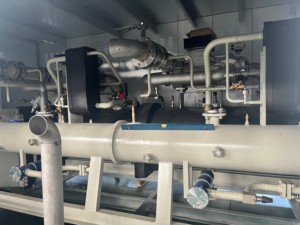 Refroidisseur d'eau industriel pour système de refroidissement de ligne de transformation alimentaire et de boissons - Product Image 3
