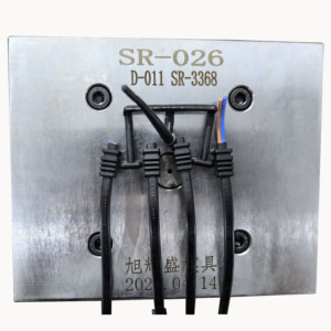 Nhựa PVC cáp vuông SR đuôi thẻ khuôn Maker dây kết nối điện tử kết nối dây đuôi khuôn nhà sản xuất - Product Image 3