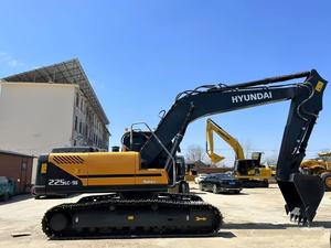 Excavadora de cadenas Hyundai 225LC-9S original de tamaño mediano con alta eficiencia operativa y capacidad de cazo de 1.05m en venta - Product Image 5