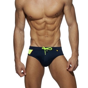 GZFZ-UXH046 pantaloni da bagno semplici abbinati a colori da <span class=keywords><strong>uomo</strong></span> costume da bagno triangolo alla moda Sexy per <span class=keywords><strong>uomo</strong></span> - Product Image 3