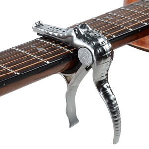 Capo para Guitarra Acústica Alice A007G con Forma de Cabeza de Cocodrilo, Afinación Rápida, Nuevo, Cromado - Product Image 1